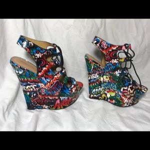 New with box Dollhouse graffiti wedges